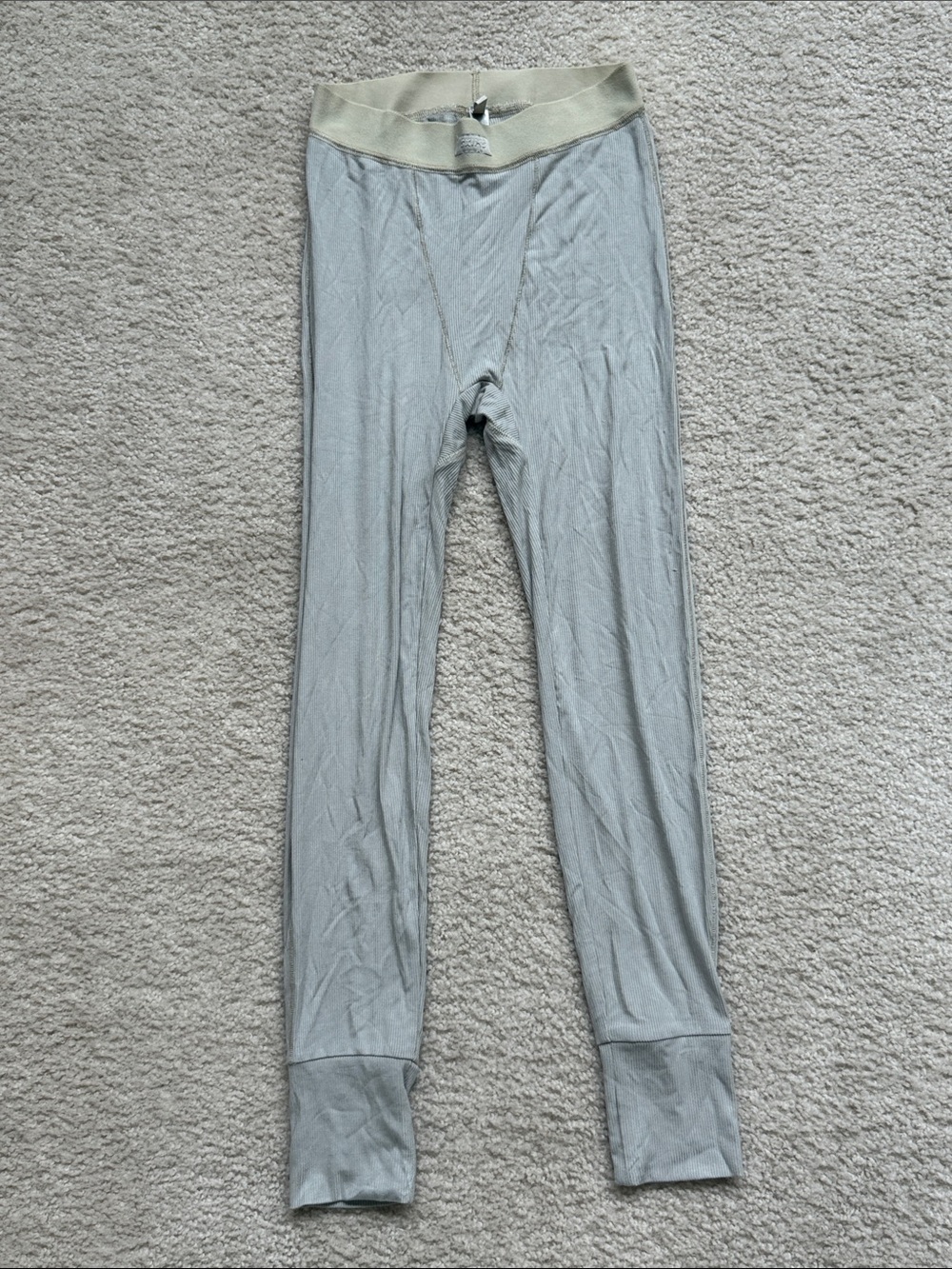 SKIMS Light Gray Thermal Leggings with Elastic Waistband